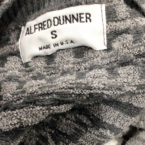 Vintage Alfred Dunner Grey Pattern Button Cardigan - Picture 4 of 4